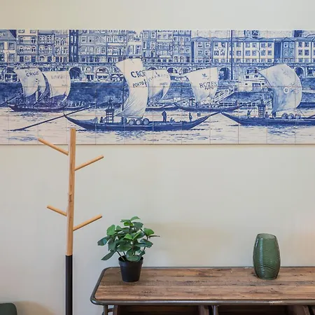 History Apartment *